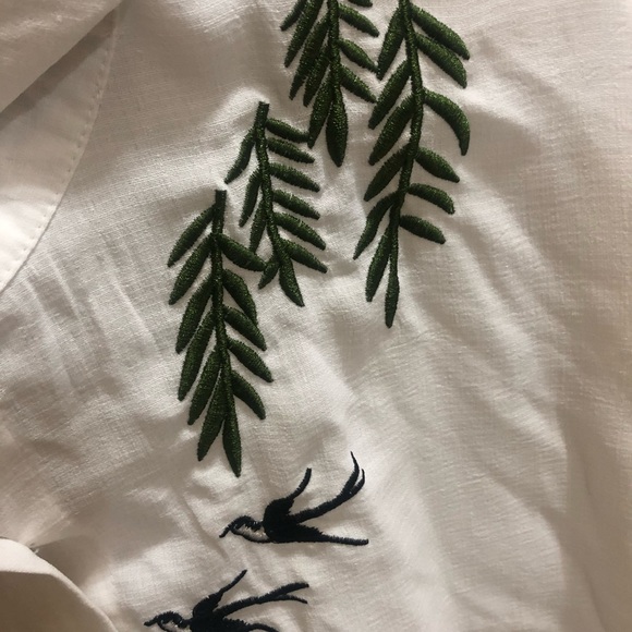 White Blouse - Picture 3 of 4